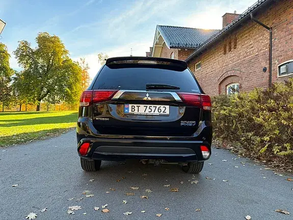 Mitsubishi Outlander 2018 photo 5