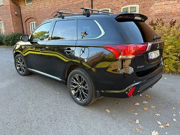 Mitsubishi Outlander 2018 photo 4