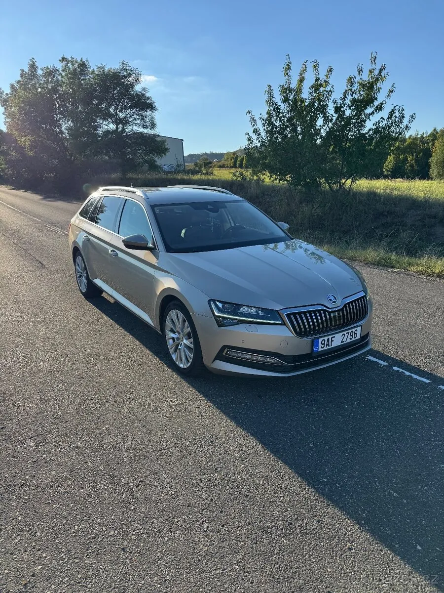Skoda Superb 2022 photo 3