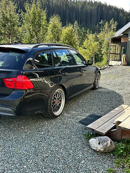 BMW 318D 2008 photo 3