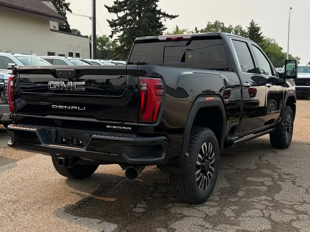 GMC Sierra 3500Hd 2026 photo 5