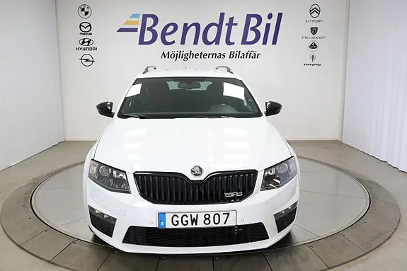 Skoda Octavia 2015 photo 3