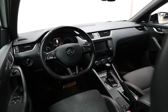 Skoda Octavia 2015 photo 4