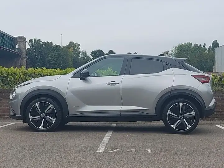 Nissan Juke 2023 photo 4