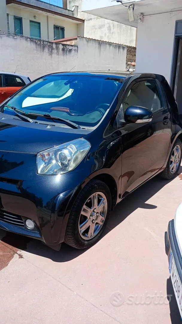 Toyota Iq 2011 photo 3