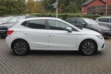Seat Ibiza 2023 photo 4