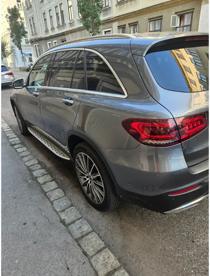Mercedes-Benz Glc-Class 2022 photo 2