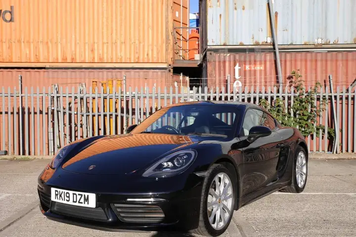 Porsche 718 Cayman