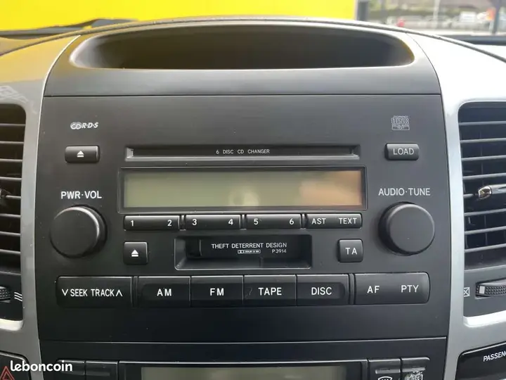 Toyota Land Cruiser 2005 photo 4