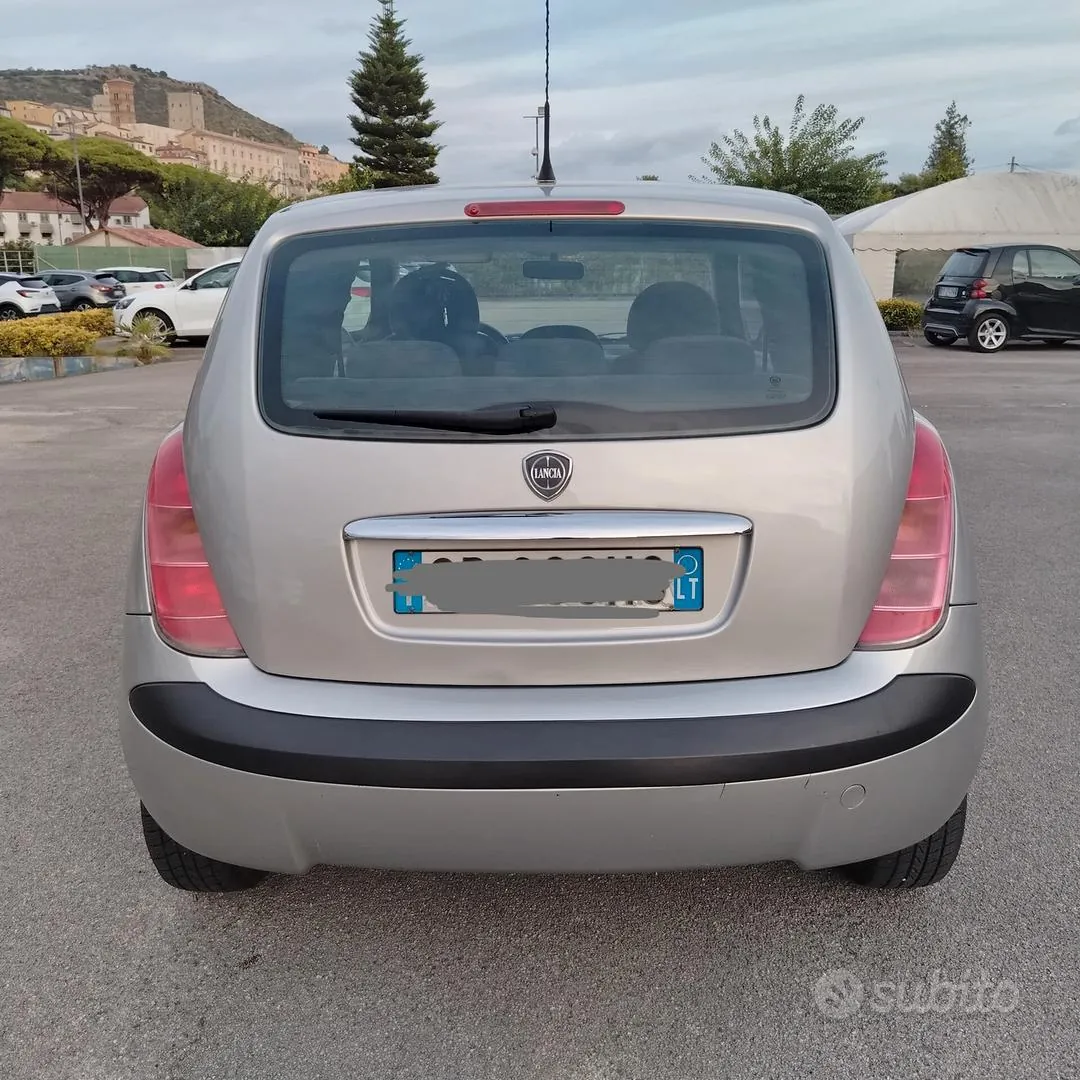 Lancia Ypsilon 2004 photo 5