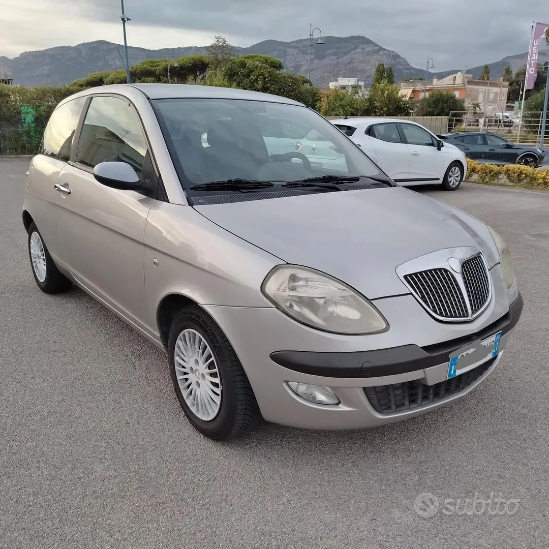 Lancia Ypsilon 2004 photo 3