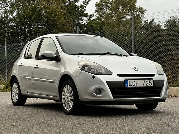 Renault Clio 2011 photo 2
