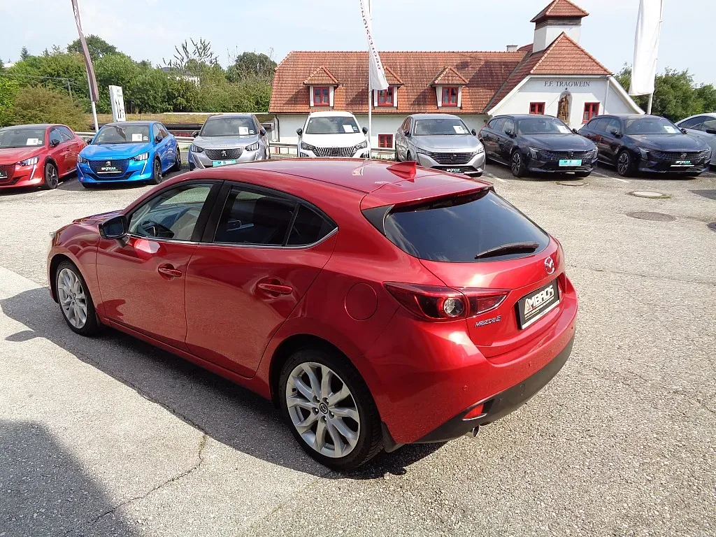 Mazda Mazda3 2015 photo 2