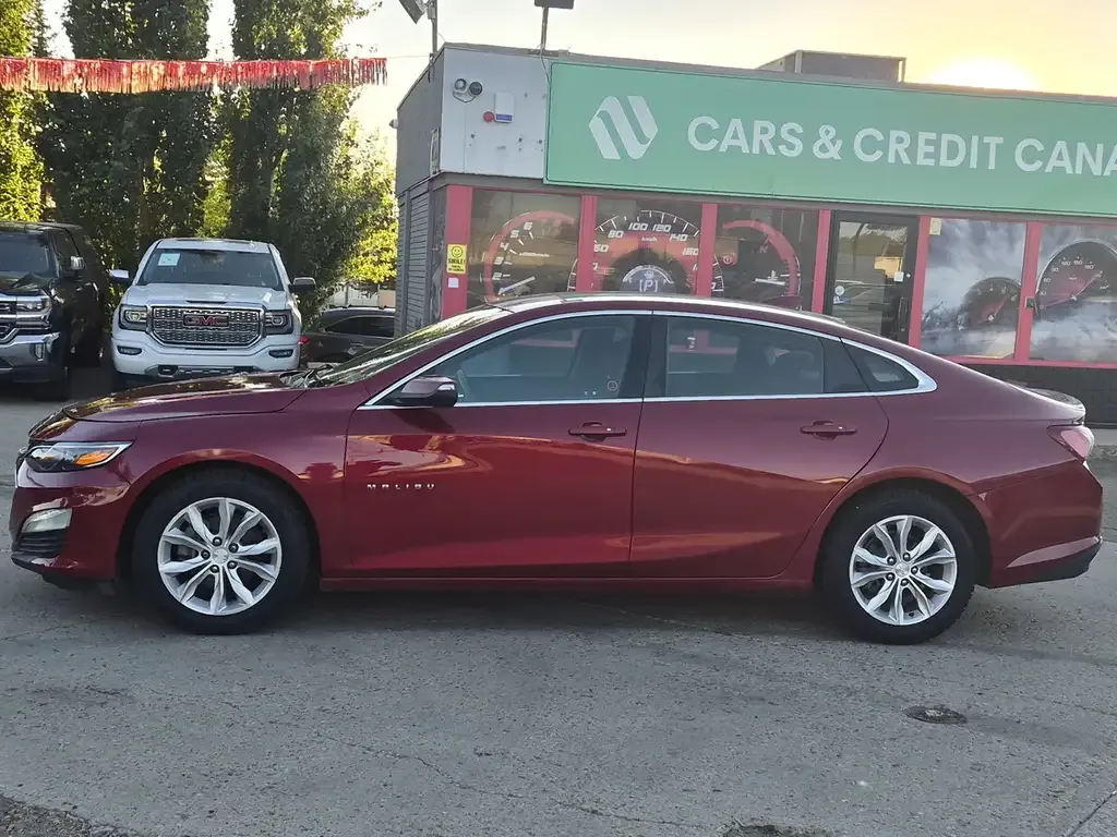 Chevrolet Malibu 2019 photo 2