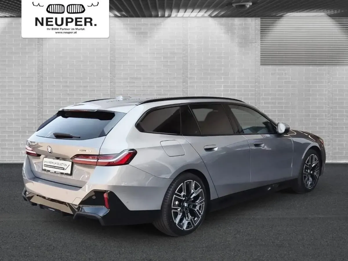 BMW I5 photo 3