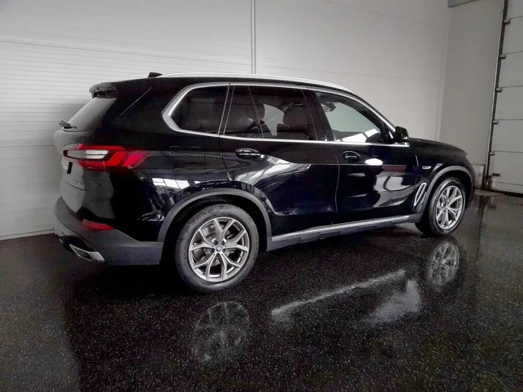 BMW X5 2022 photo 2