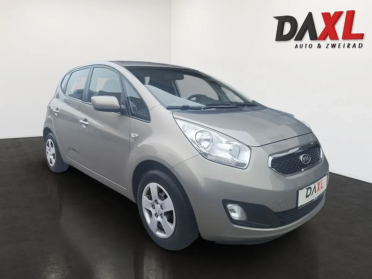 Kia Venga 2011 photo 3