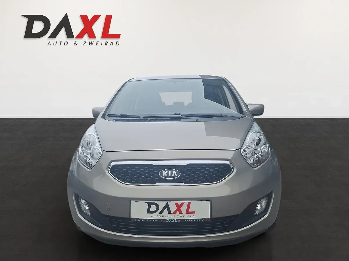 Kia Venga 2011 photo 2