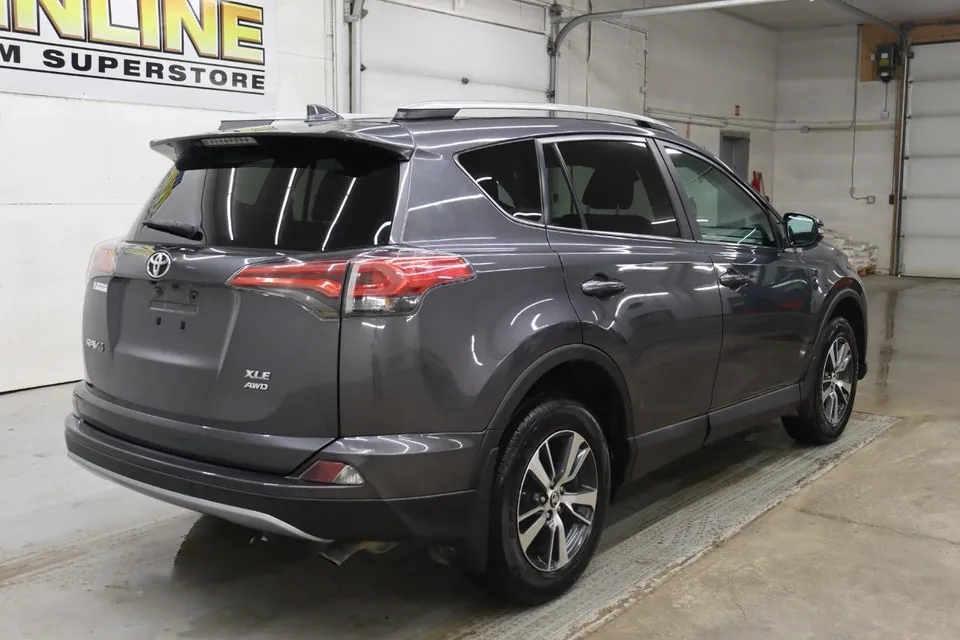 Toyota Rav4 2017 photo 4