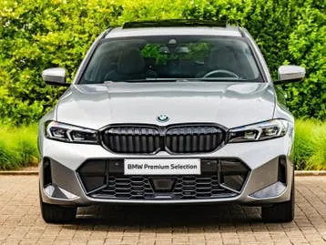 BMW 3 Series 2025 photo 2
