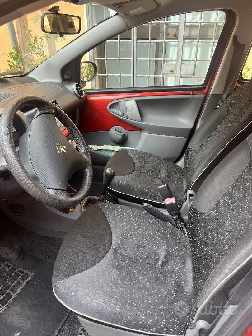 Peugeot 107 2009 photo 4