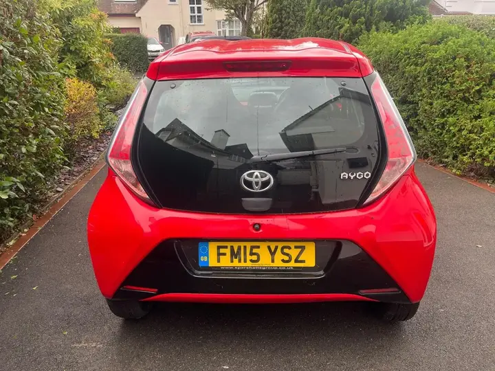 Toyota Aygo 2015 photo 2