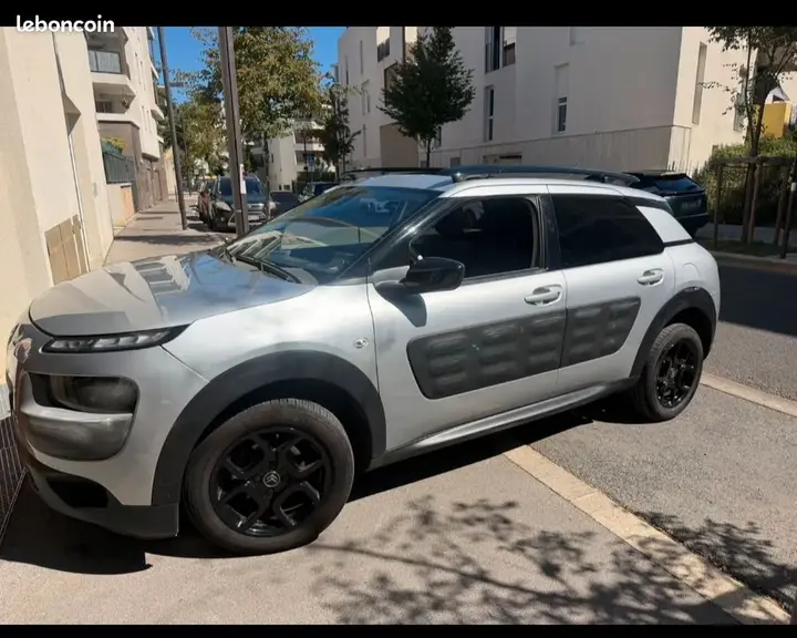 Citroen C4 Cactus 2015 photo 2