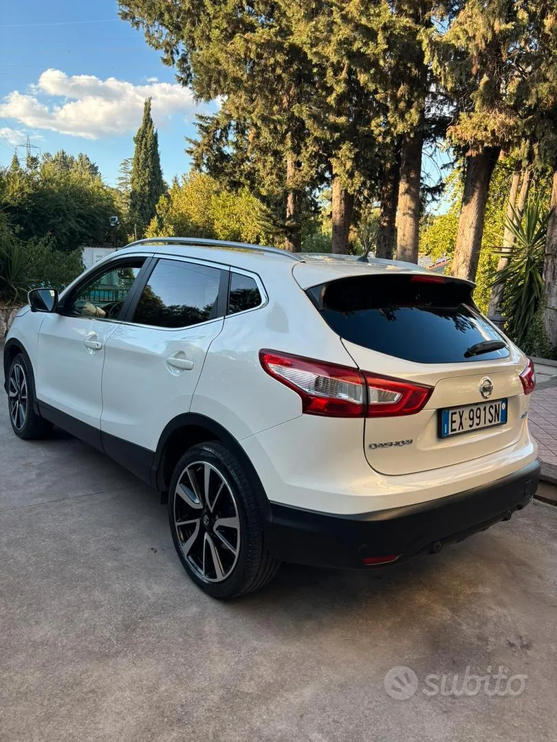 Nissan Qashqai 2014 photo 3