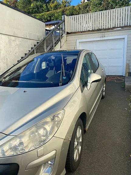 Peugeot 308 2008 photo 2