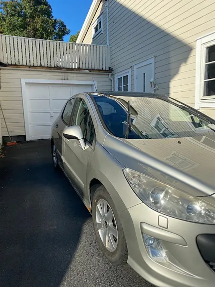 Peugeot 308 2008 photo 3