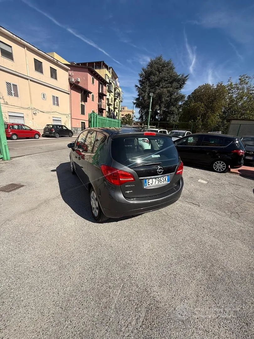 Opel Meriva 2011 photo 4