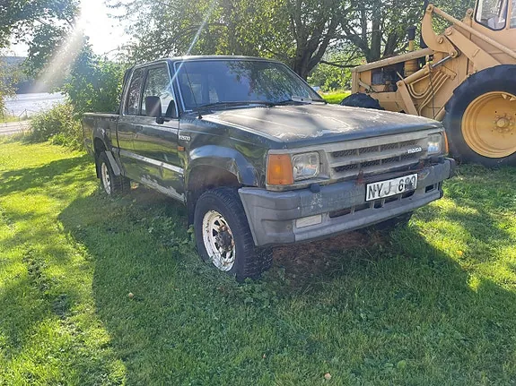 Mazda B2600 1988 photo 2