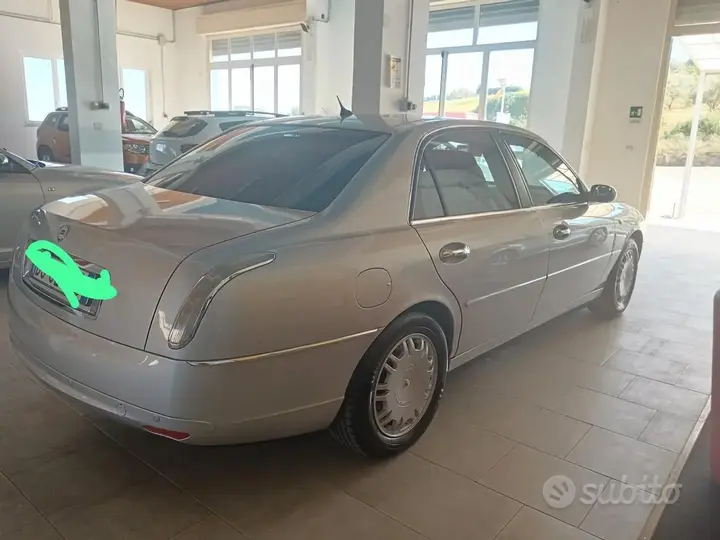 Lancia Thesis 2007 photo 3