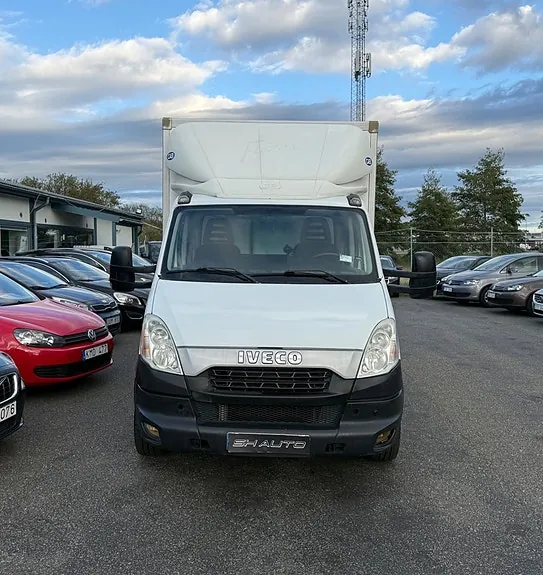 Iveco Daily 2014 photo 2