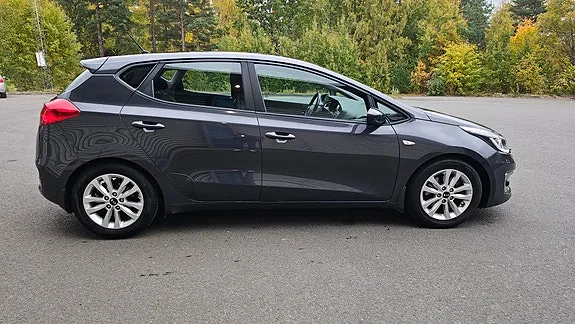 Kia Ceed 2018 photo 2