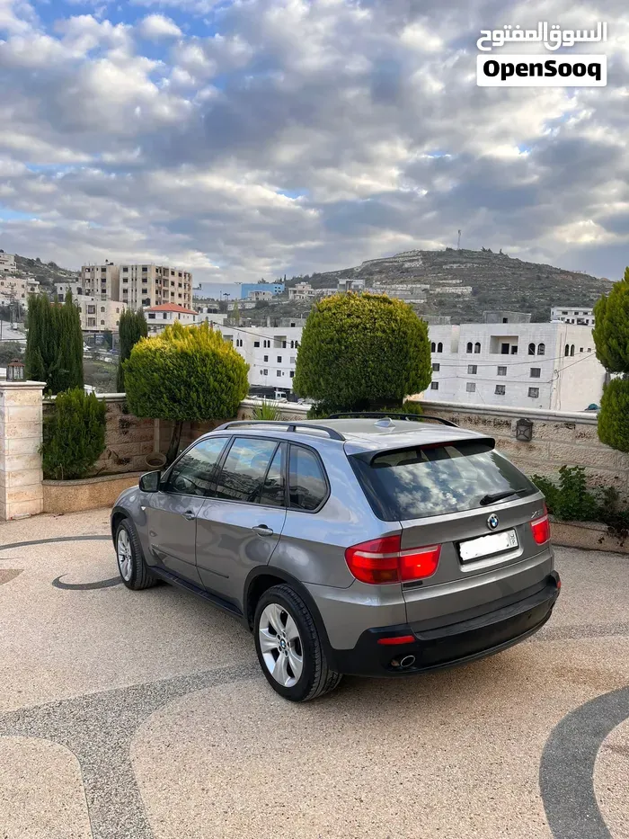 BMW X5 2009 photo 2
