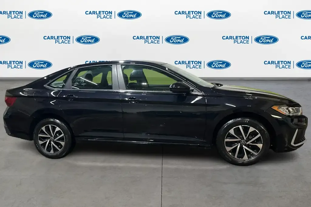 Volkswagen Jetta 2025 photo 4