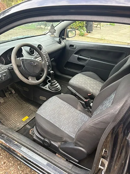 Ford Fiesta 2005 photo 5
