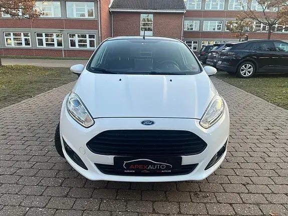 Ford Fiesta 2013 photo 3