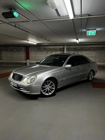 Mercedes-Benz E240 2002 photo 3