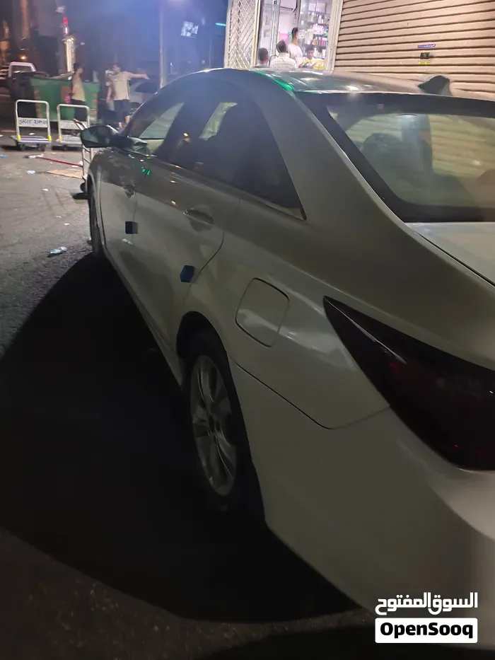 Hyundai Sonata 2011 photo 4