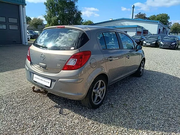 Opel Corsa 2010 photo 5