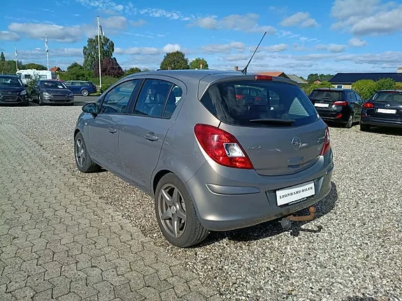 Opel Corsa 2010 photo 4