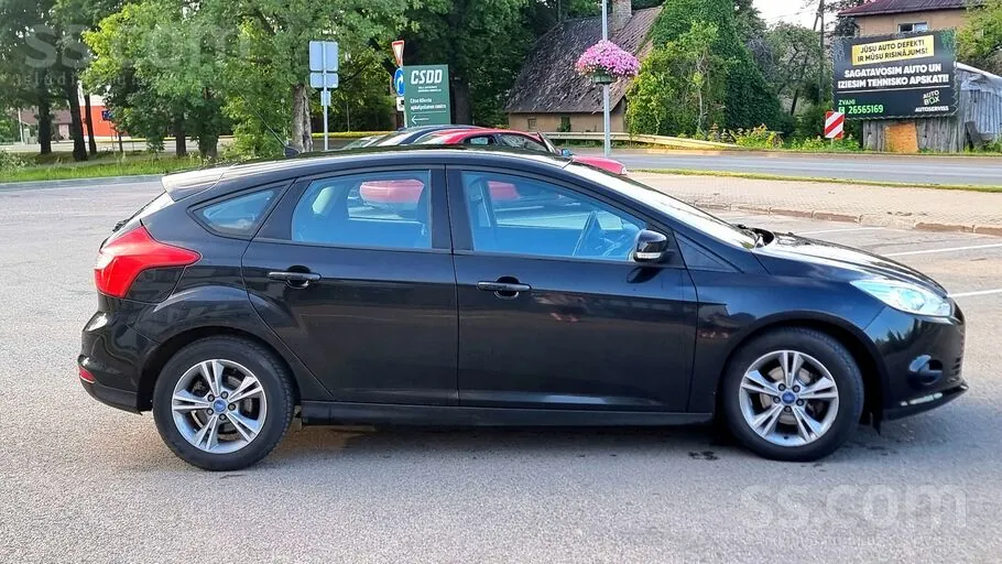 Ford Focus 2014 photo 4