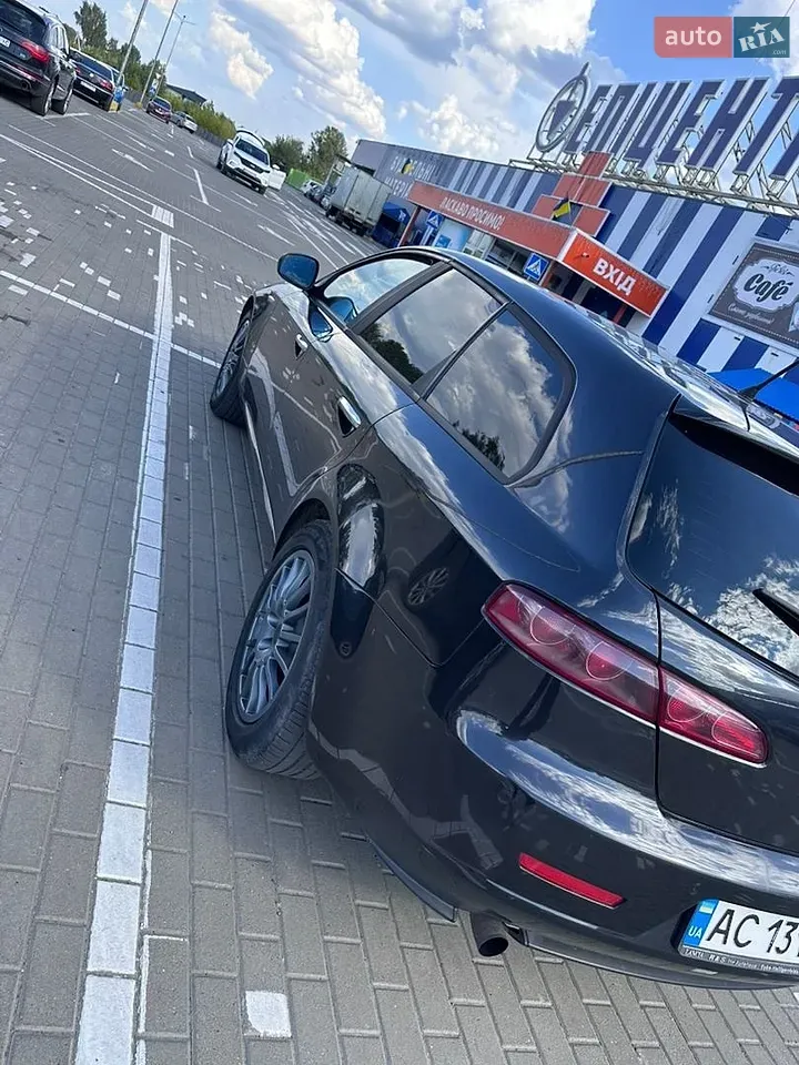 Alfa Romeo 159 2007 photo 5