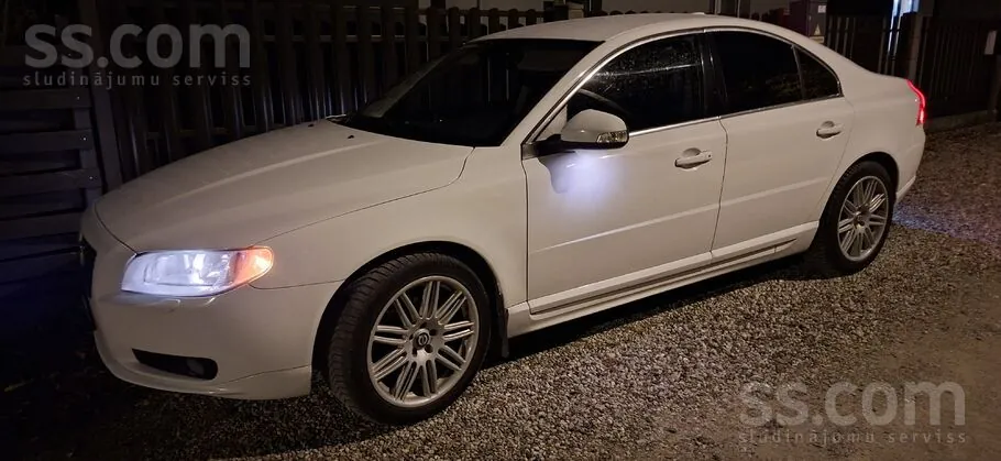 Volvo S80