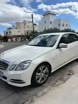 Mercedes-Benz E-Class 2012 photo 4