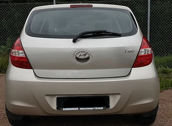 Hyundai I20 2011 photo 3