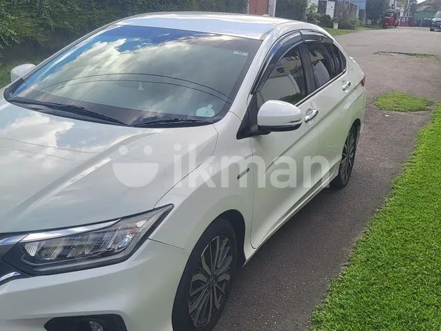 Honda Grace 2018 photo 3