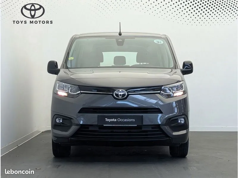 Toyota Proace City Verso 2024 photo 2